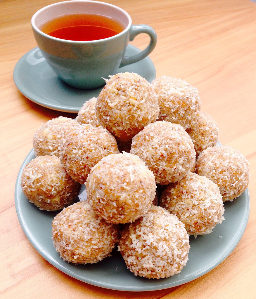 Spiced apricot bliss balls