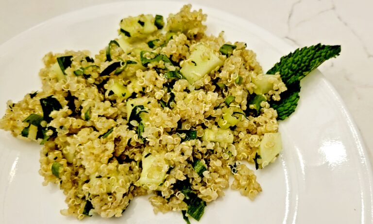Quinoa Tabouli Salad Content reviewed by Donna Gates. Written by admin.